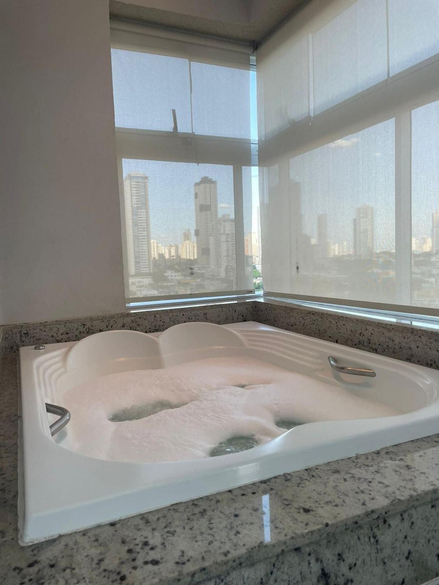 1 Qts.| 2 Hosp. | Jacuzzi Na Varanda | Linda Vista Goiania Exterior photo